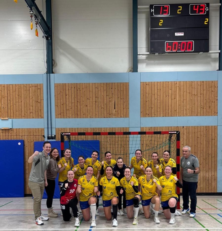 F1: Erneuter Kantersieg gegen Schwenningen