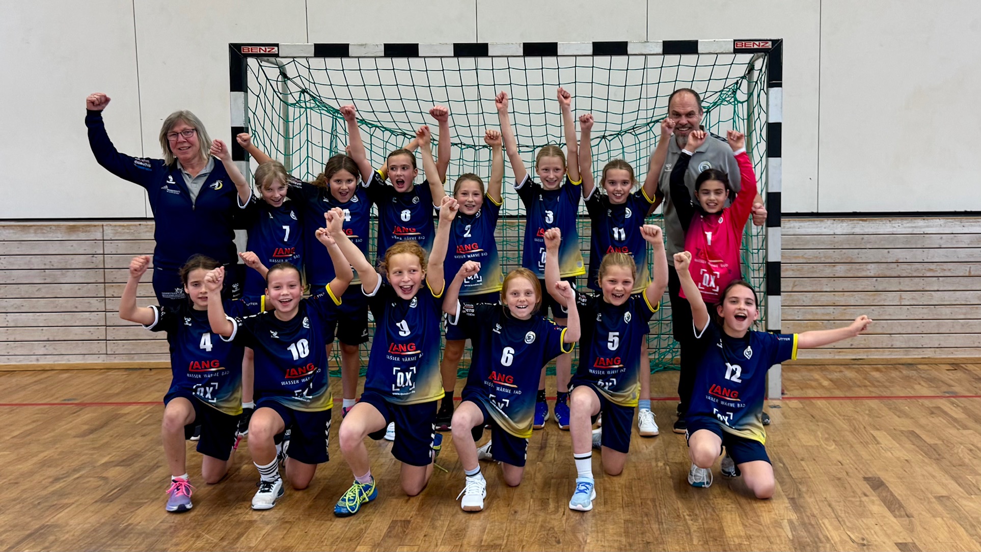 wJE: Berg- und Talfahrt in der Gäuhalle